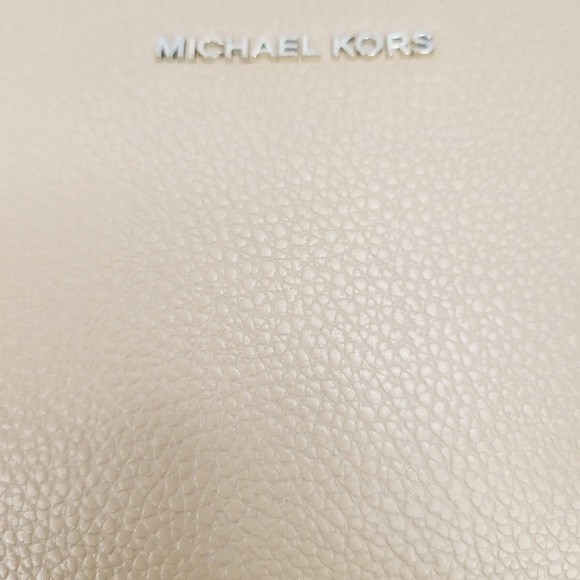 Michael Kors Jet Set Travel Double Zip Leather Wristlet Wallet Butternut - Picture 10 of 10